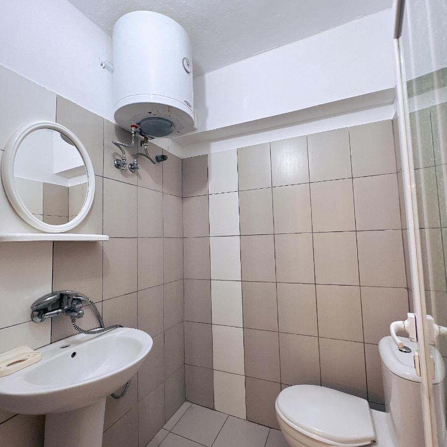 Garden Villa Naza Piqeras Kültér fotó