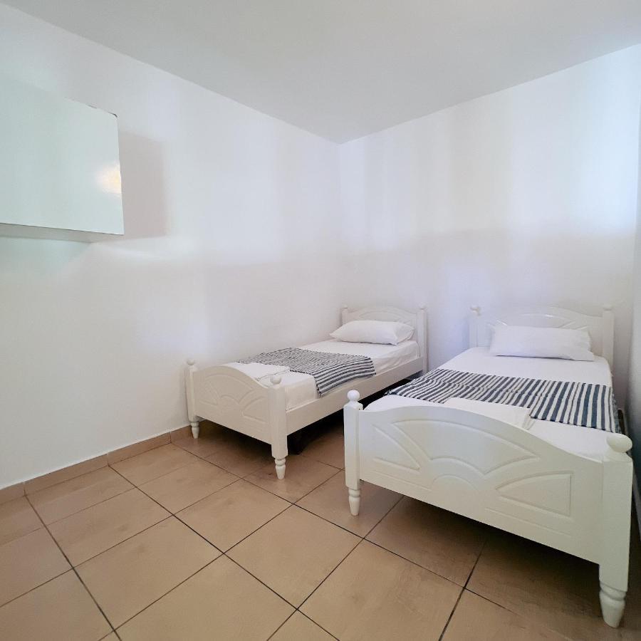Garden Villa Naza Piqeras Kültér fotó